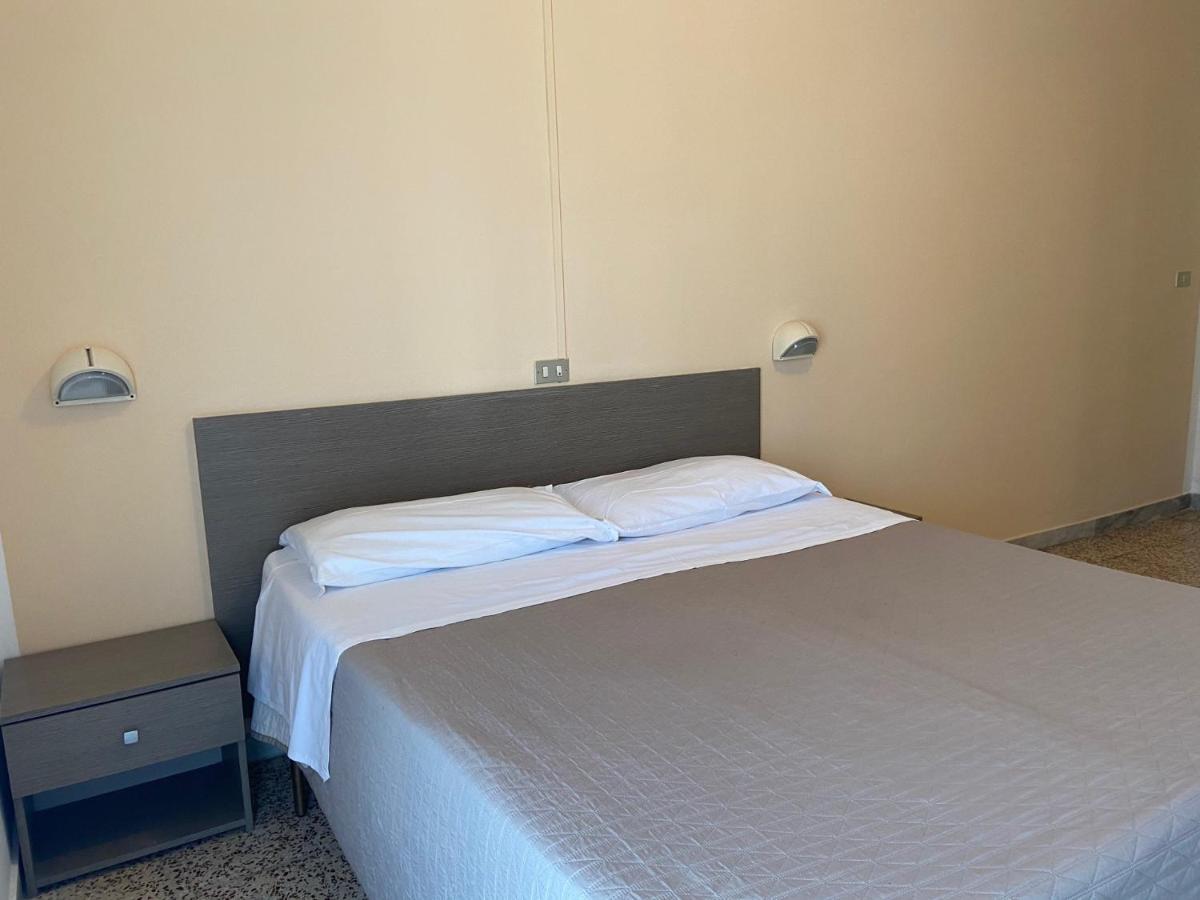 Hotel Britta 리미니 외부 사진