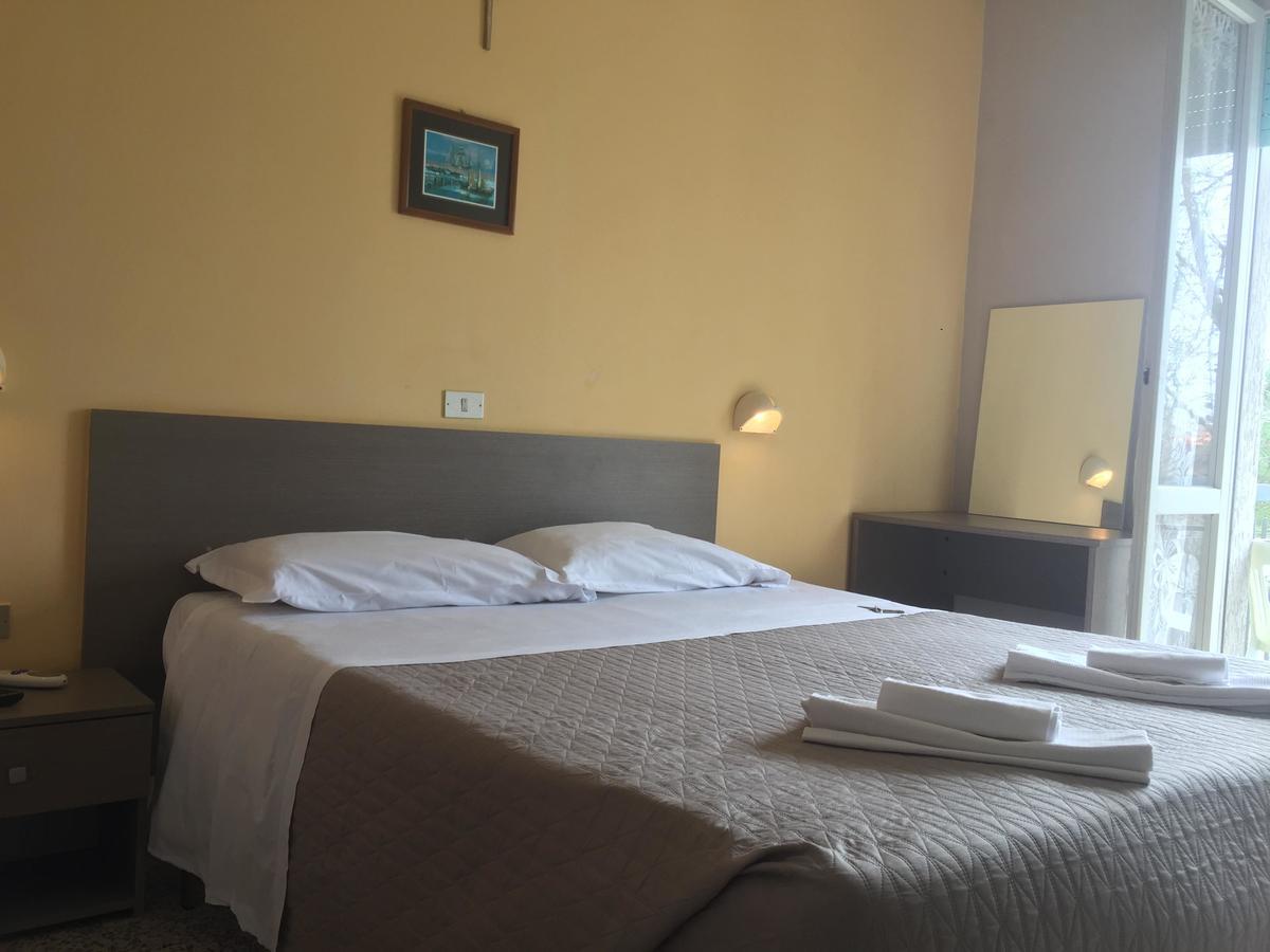 Hotel Britta 리미니 외부 사진