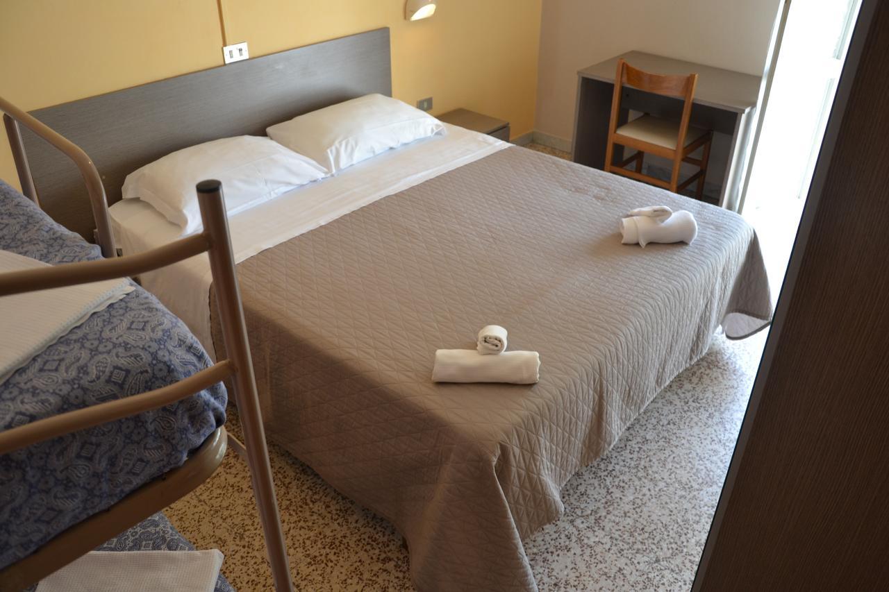 Hotel Britta 리미니 외부 사진