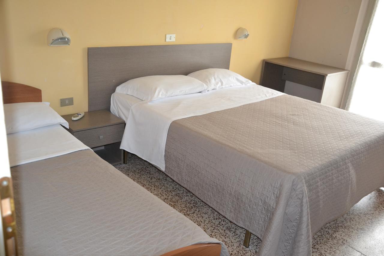 Hotel Britta 리미니 외부 사진